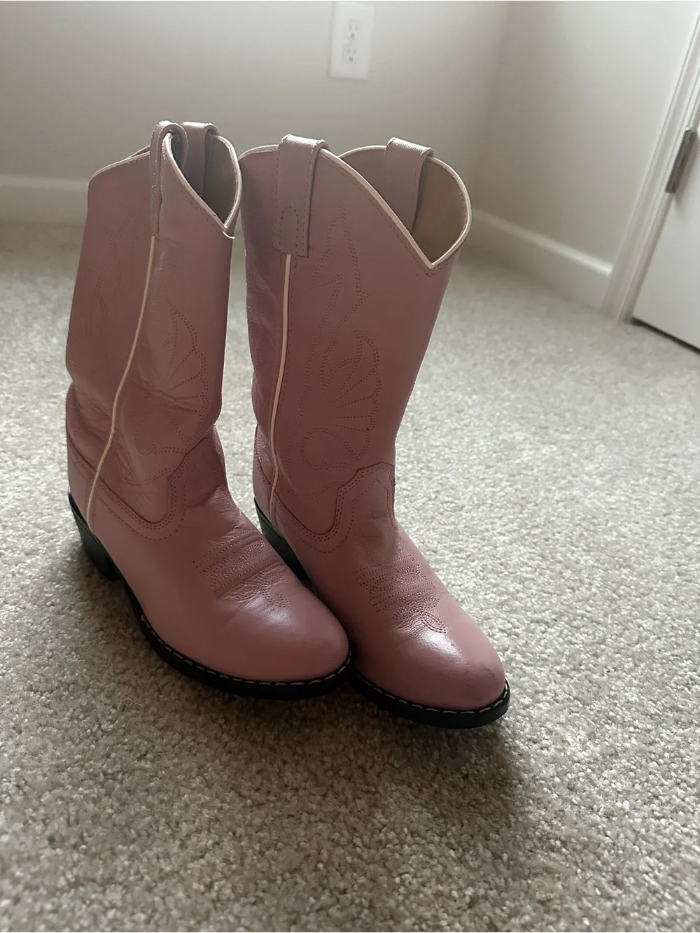 Western-Style Mid-Calf Heeled Boots in Dusty Pink